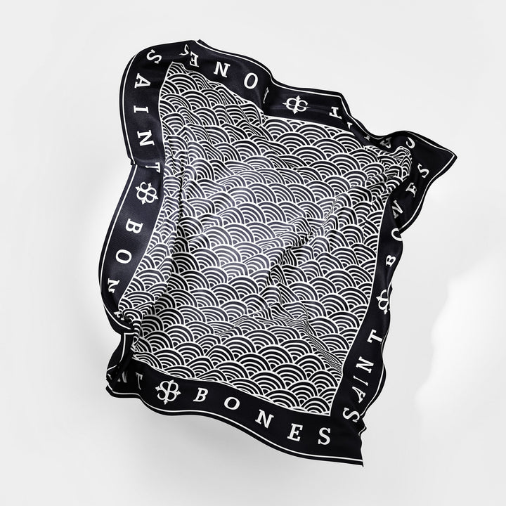 Kanagawa Motif Night Blue Scarf