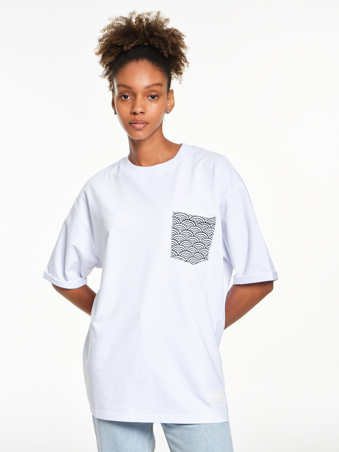 Kanagawa White & Black T-shirt